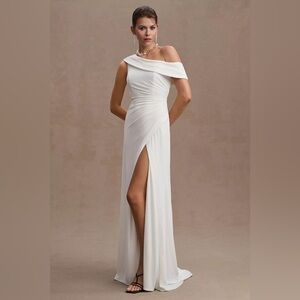 Anthropologie | Mac Duggal 26517 One Shoulder Ruched Jersey Gown In White Size 0